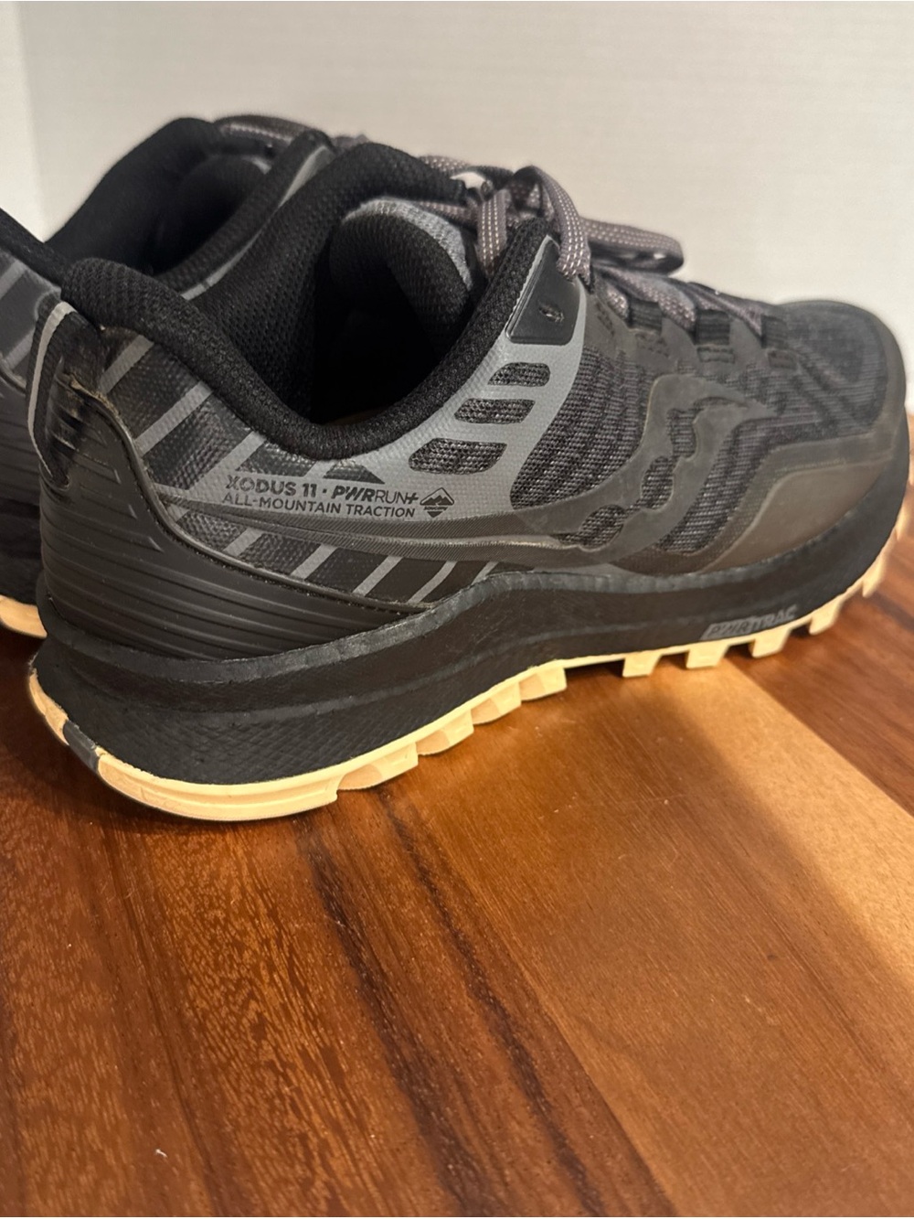 Saucony Xodus 11 Women’s Running Shoes Gray Black Trail Hiking Sneakers Size 8 - Picture 11 of 16